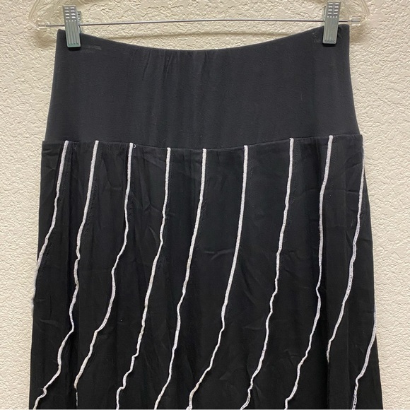 SOFT SURROUNDINGS Heavenly Soft Modern Romance Boho Maxi Skirt Black Medium - Picture 3 of 5